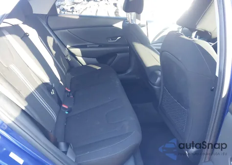 2022 Hyundai Elantra Sel z USA, uszkodzony, nr VIN KMHLN4AG7NU255838